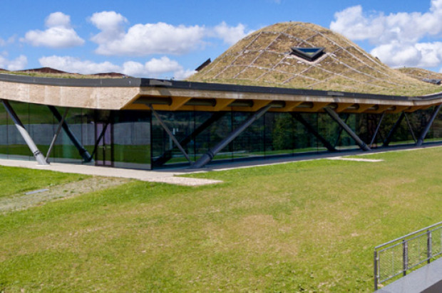 The Macallan Distillery and Visitor Experience wins the RIAS' Doolan Award